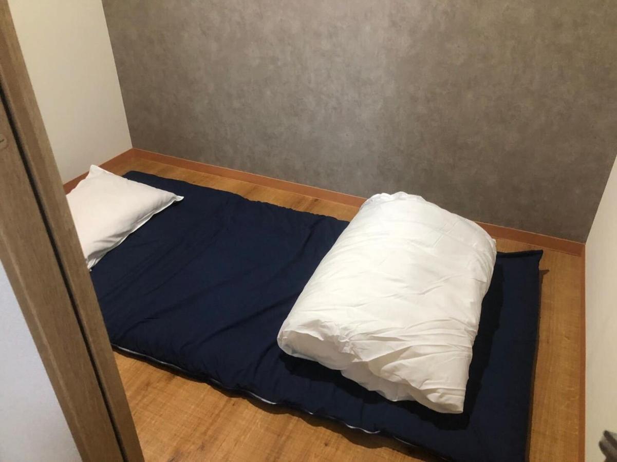 Oyado Gorilla Annex Appartement Osaka Buitenkant foto