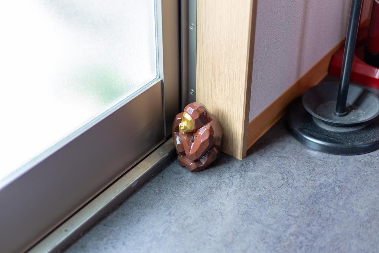 Oyado Gorilla Annex Appartement Osaka Buitenkant foto