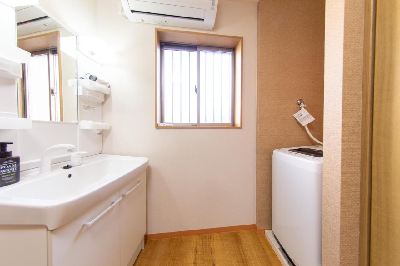 Oyado Gorilla Annex Appartement Osaka Buitenkant foto